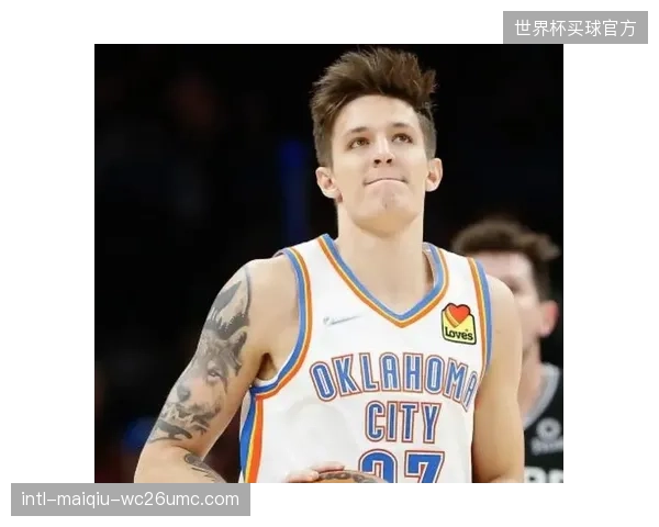 克雷伊奇的多面手属性，为主帅哈谢克提供了后防线和中场布阵的多种选择。